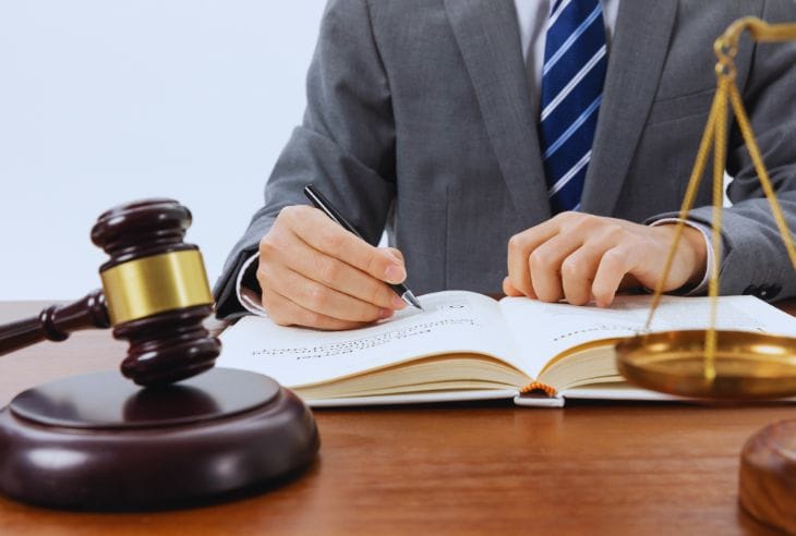 Auditoria Empresarial 3 Auditoria empresarial - Segurança Legal (Blindagem)